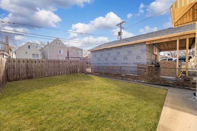 view of yard featuring a fenced backyard