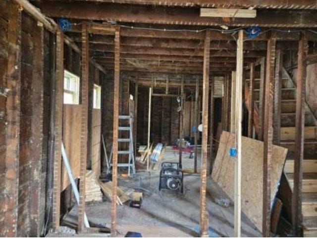 909 W 6th St, Sterling, IL 61081 - view of misc room