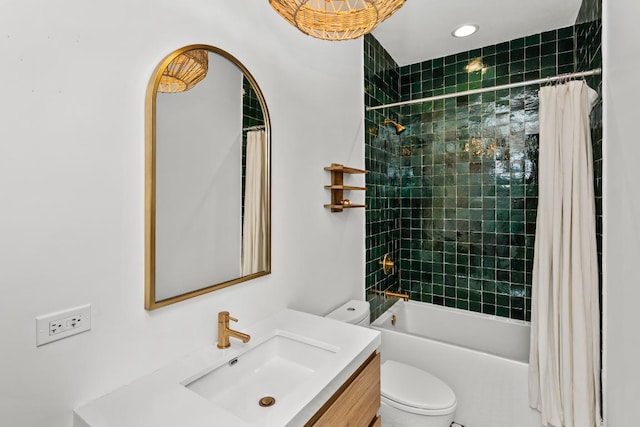 full bath featuring vanity, toilet, and shower / bath combo with shower curtain