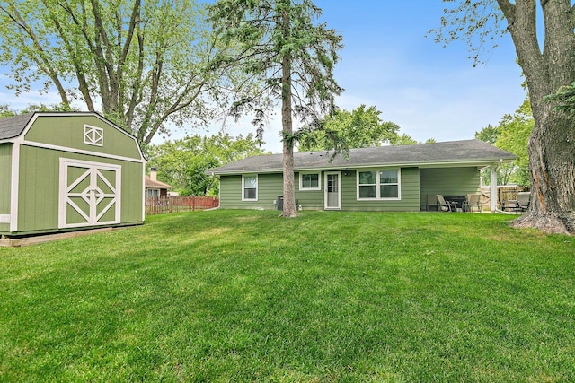 1405 Newcastle Ln, Hoffman Estates, IL 60169 - back of property with a storage unit