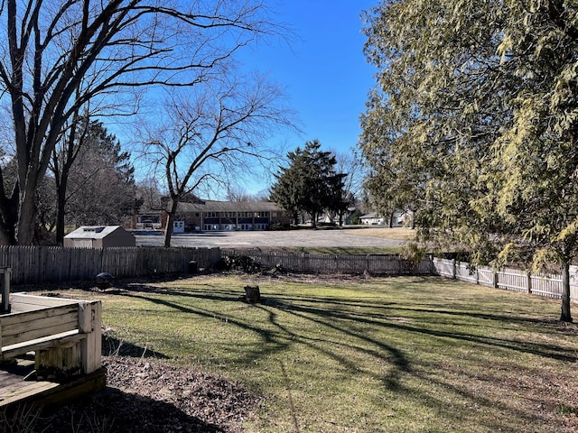 view of yard featuring fence