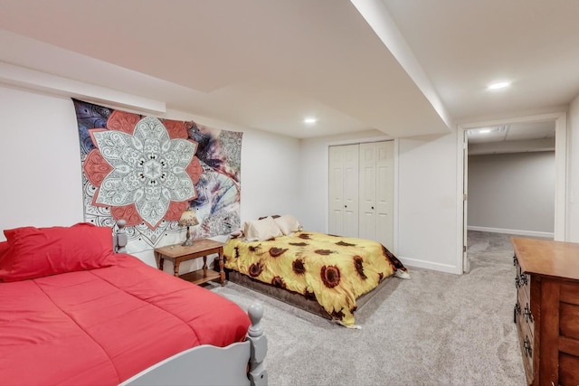 carpeted bedroom featuring recessed lighting, a closet, and baseboards