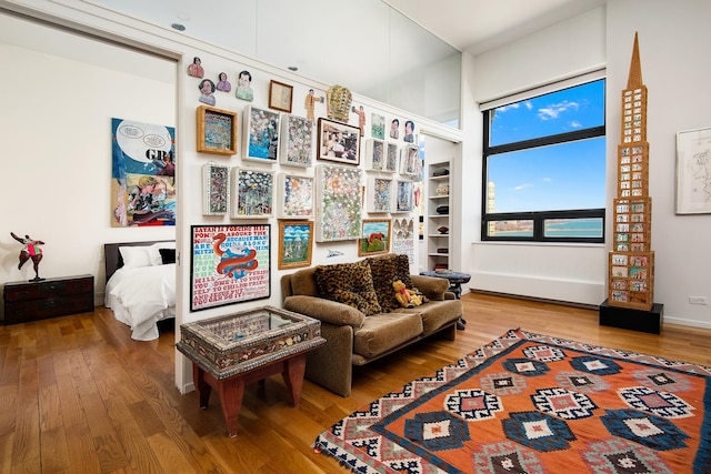 680 N Lake Shore Dr Unit 1602, Chicago, IL 60611 - sitting room with wood finished floors