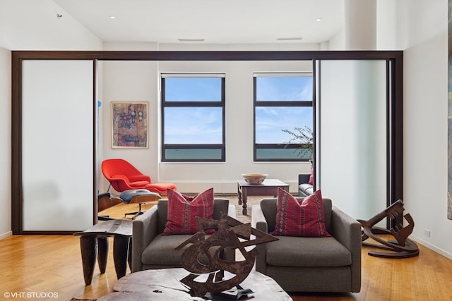 680 N Lake Shore Dr Unit 1602, Chicago, IL 60611 - living room featuring light wood-type flooring, baseboards, and recessed lighting