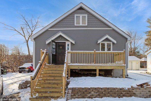 view of front facade featuring a deck