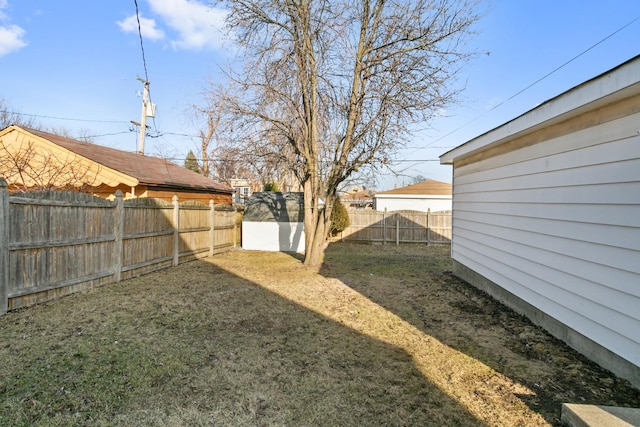 view of yard featuring a fenced backyard