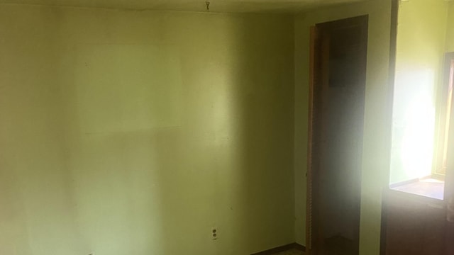 view of unfurnished room