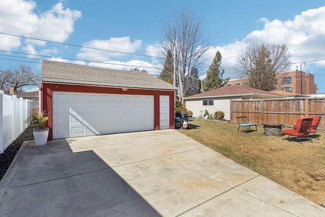 detached garage with fence