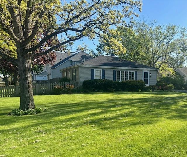 27W213 Manchester Rd, Winfield, IL 60190 - view of front of house