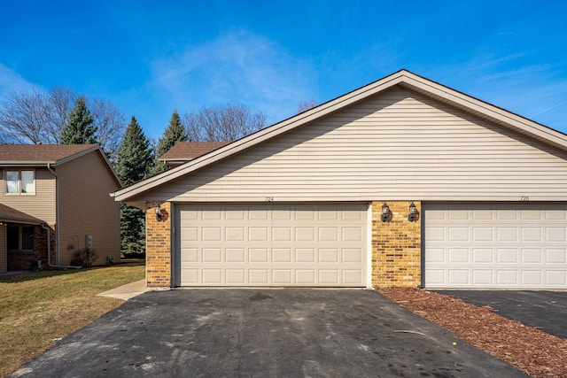 exterior space featuring driveway