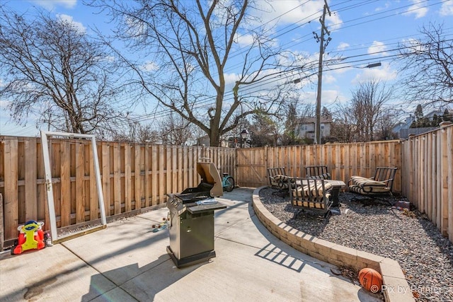 view of patio featuring a fenced backyard