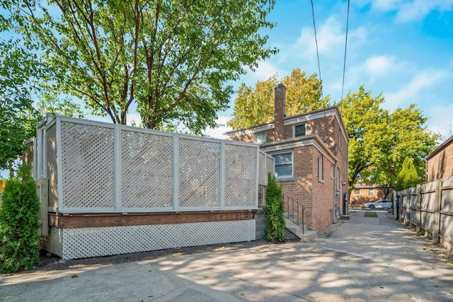 3119 W 83rd St, Chicago, IL 60652 - gate with fence
