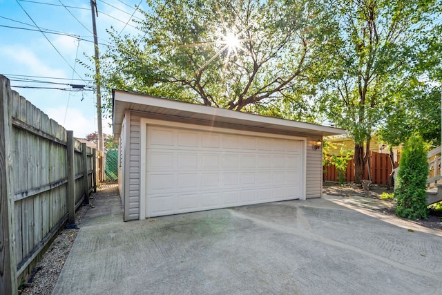3119 W 83rd St, Chicago, IL 60652 - detached garage with fence