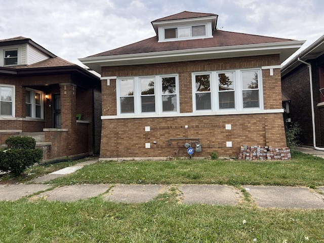 view of front facade with brick siding