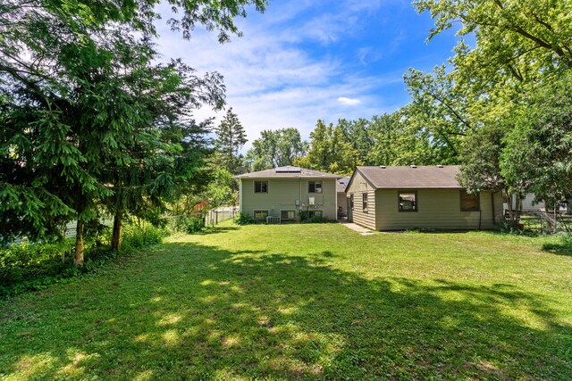 114 Meadow Ave, Woodstock, IL 60098 - photo 17