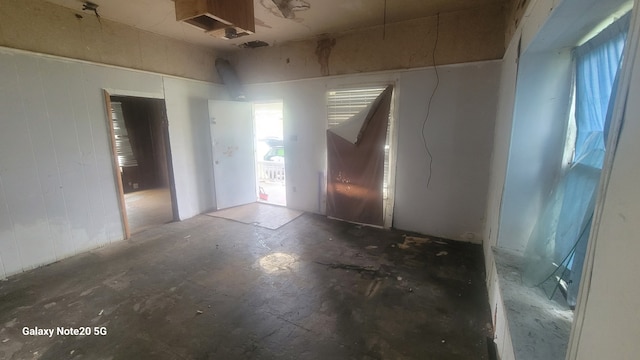 809 W Columbia St, Danville, IL 61832 - view of spare room