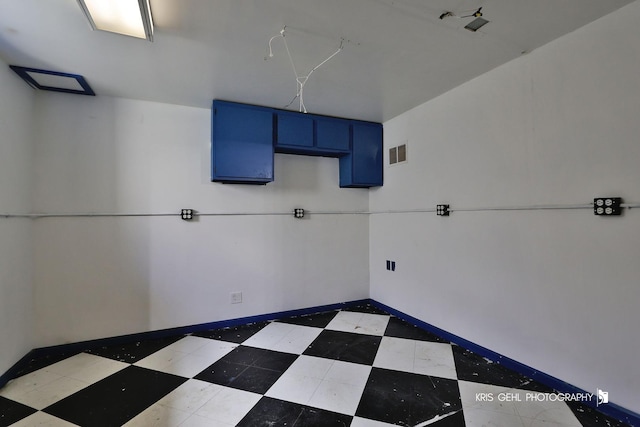 17825 W Cheyenne Ct, Grayslake, IL 60030 - laundry area with tile patterned floors