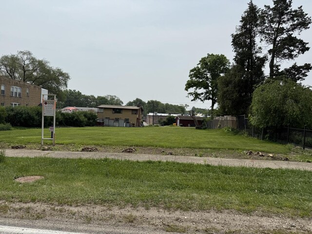 659 E Maple Ave, Mundelein, IL 60060