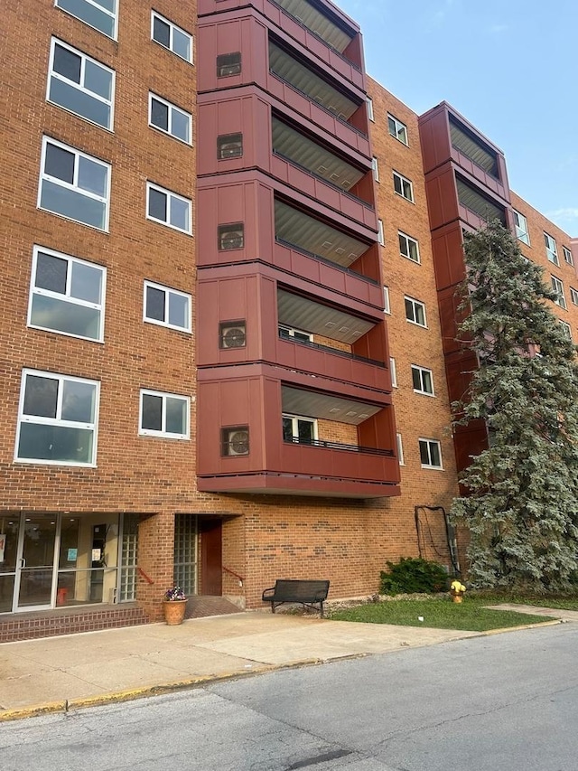 200 Park Ave Unit 531, Calumet City, IL 60409 - view of apartment building / complex