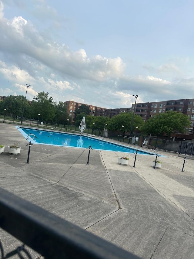 200 Park Ave Unit 531, Calumet City, IL 60409 - community pool featuring a patio