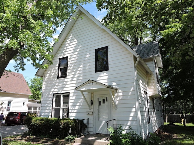 833 Pleasant St, Dekalb, IL 60115 - view of front facade
