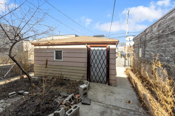 2016 W Superior St, Chicago, IL 60612 - view of outbuilding with an outbuilding and fence