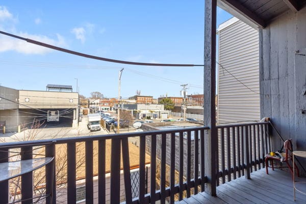 2016 W Superior St, Chicago, IL 60612 - view of balcony