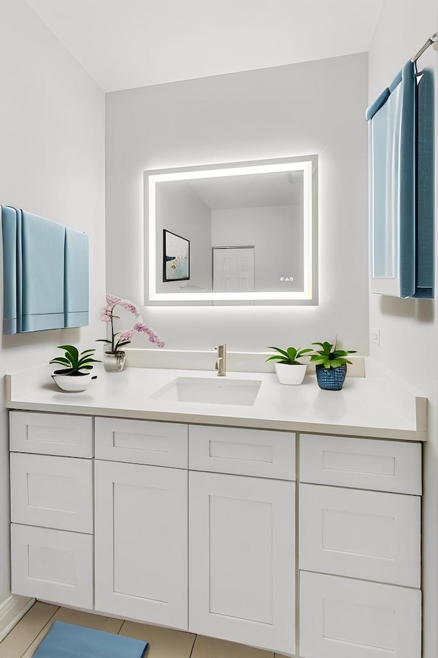 bathroom with vanity