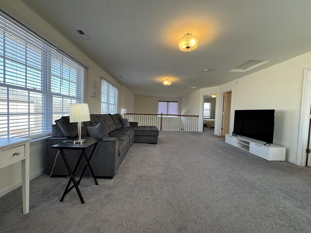 997 Regent Dr, Matteson, IL 60443 - living room featuring light carpet