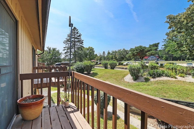 41 Bermuda Colony Unit 5, Fox Lake, IL 60020 - wooden deck featuring a yard
