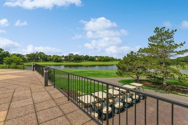 21855 W Murfield Ct, Mundelein, IL 60060 - view of community featuring a water view