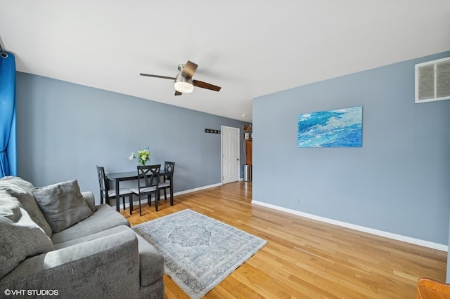 202 S Oltendorf Rd, Streamwood, IL 60107 - photo 3