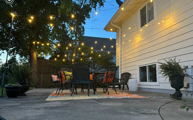 318 N Oaklawn Ave, Elmhurst, IL 60126 - view of patio / terrace featuring fence