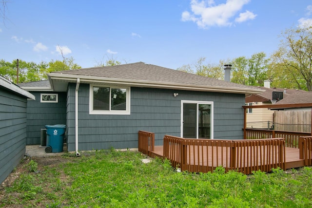 15439 Cherry St, South Holland, IL 60473 - back of house featuring a deck and a shingled roof