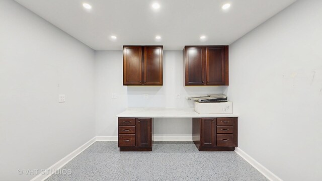 17N560 Hidden Hills Trl, Dundee, IL 60118 - bathroom featuring a tile shower, vanity, and visible vents