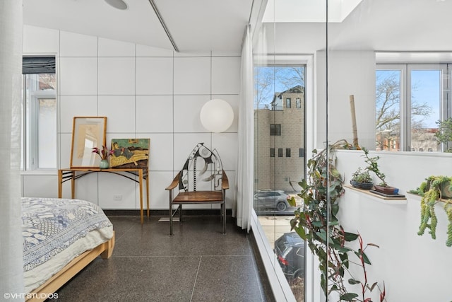 1825 W Wabansia Ave, Chicago, IL 60622 - bedroom featuring light speckled floor and multiple windows