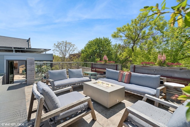 1825 W Wabansia Ave, Chicago, IL 60622 - view of patio / terrace featuring an outdoor living space with a fire pit