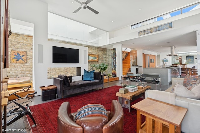 1825 W Wabansia Ave, Chicago, IL 60622 - living room featuring a ceiling fan and a high ceiling
