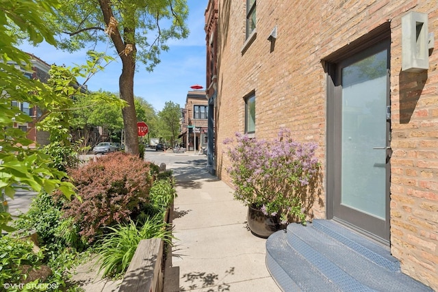 1825 W Wabansia Ave, Chicago, IL 60622 - view of community featuring entry steps