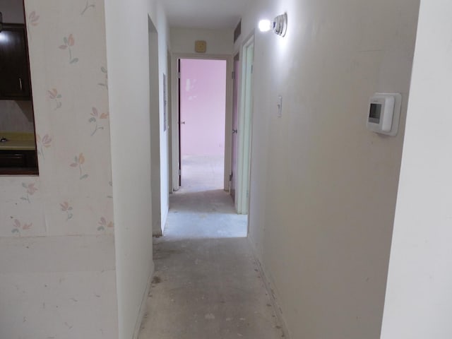 900 W Sunset Dr Unit 505, Glenwood, IL 60425 - corridor featuring visible vents