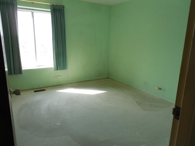 900 W Sunset Dr Unit 505, Glenwood, IL 60425 - unfurnished room with visible vents and plenty of natural light