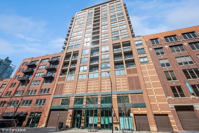 400 W Ontario St Unit 606, Chicago, IL 60654 - view of building exterior