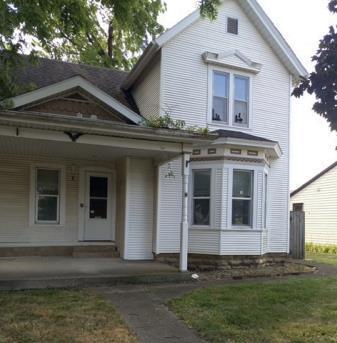 view of front facade featuring covered porch