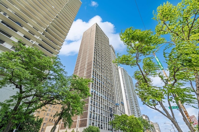 view of property featuring a city view