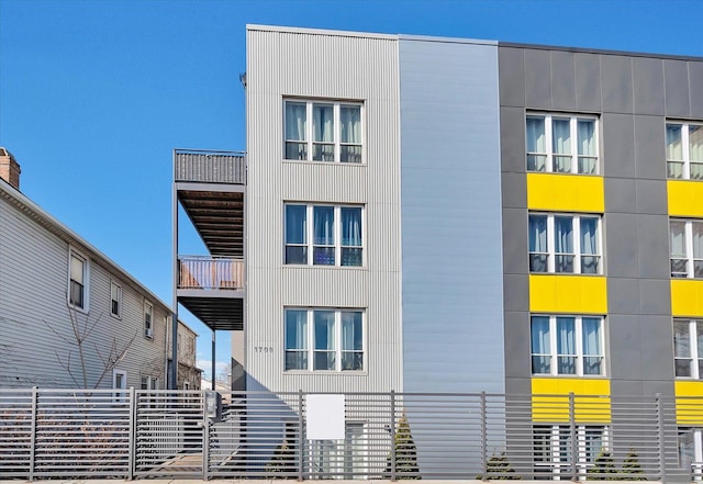 exterior space featuring fence