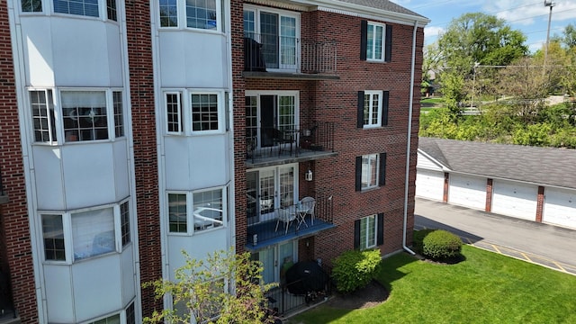 326 Park Ave Unit 38, Clarendon Hills, IL 60514 - view of building exterior