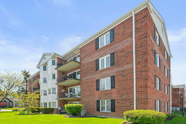 326 Park Ave Unit 38, Clarendon Hills, IL 60514 - view of apartment building / complex