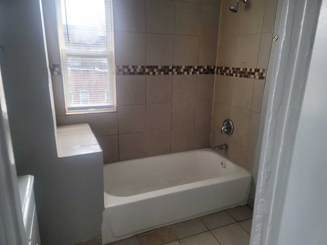 6506 S Eberhart Ave, Chicago, IL 60637 - full bathroom featuring shower / bathtub combination with curtain and tile patterned flooring