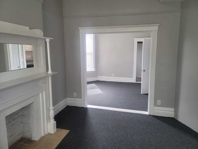 6506 S Eberhart Ave, Chicago, IL 60637 - unfurnished living room featuring carpet and baseboards