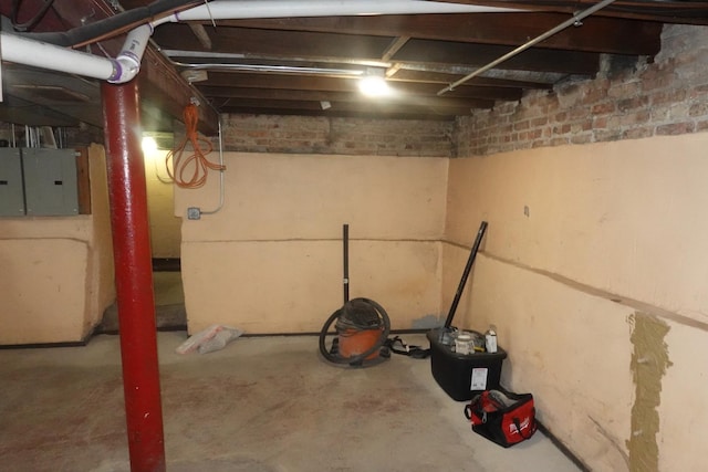 3801 W 46th St, Chicago, IL 60632 - unfinished below grade area with electric panel